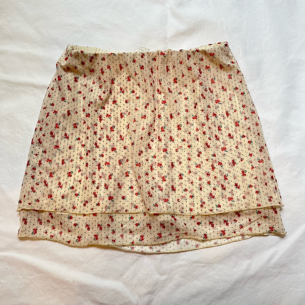 Full Tilt Mid Rise Mesh Double Layer Mini Skirt. Size Small. NWT.